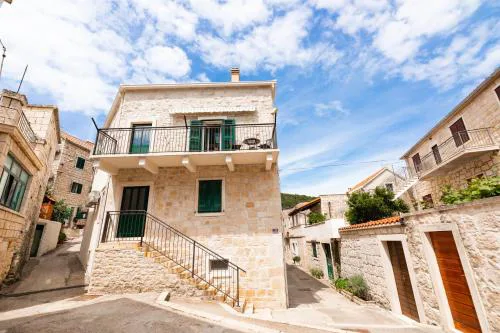 Apartments by the sea Pucisca, Brac - 23445