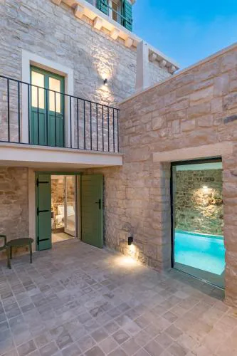 Casa Cava