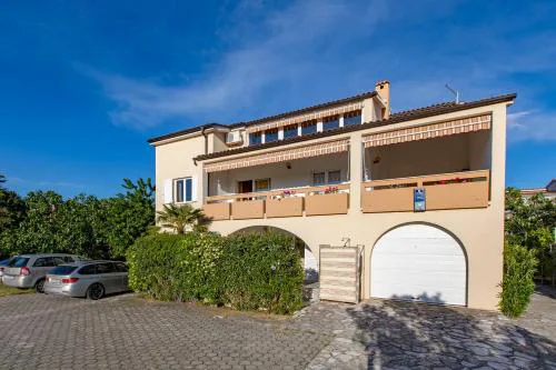 Apartmani Mira
