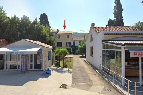 Apartments by the sea Punat, Krk - 24287