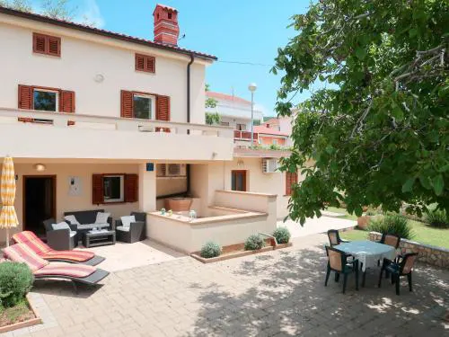 Holiday Home Francic by Interhome