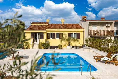 Holiday Home PUNAT OASIS with breathtaking Sunset & Sea View