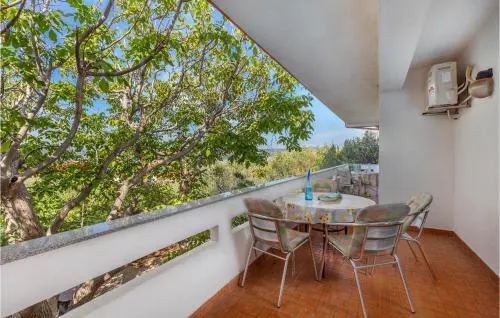 Lovely Apartment In Punat With Wifi