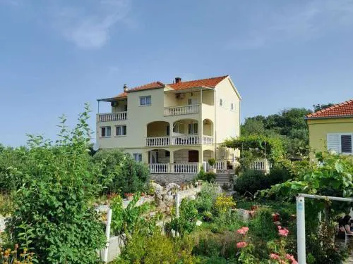Apartments with parking space Kneza - Korcula - 23421