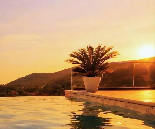 Top of the Pupnat Villa - Infinity Pool & Panoramic Views