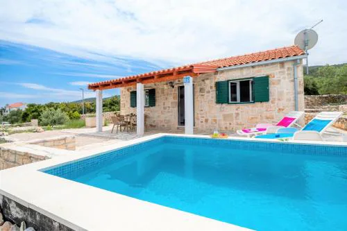 Vineyard House & Olive Grove House