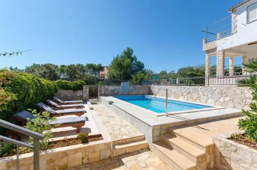 Apartment Jakov