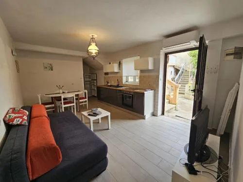 Apartment Porat Sali