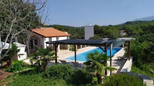 Family friendly house with a swimming pool Selca, Brac - 23995