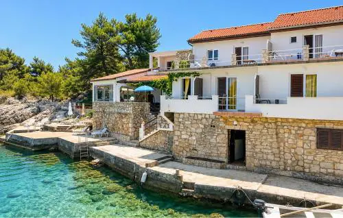 Amazing Home In Zastrazisce