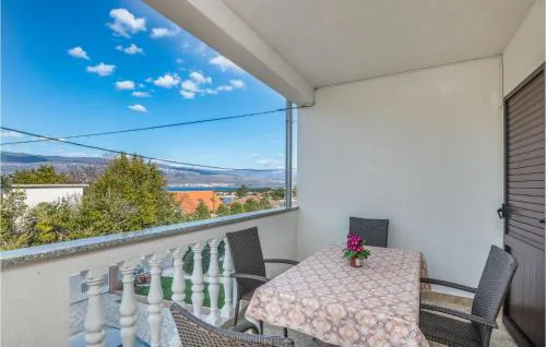 2 Bedroom Cozy Apartment In Silo