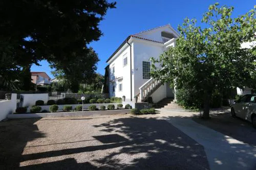 Apartments Nadenic
