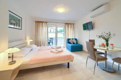 Ferienwohnung in Šilo mit Möbliertem Balkon