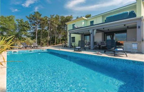 Pet Friendly Home In Malinska With Wifi
