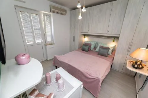 Room Gržetić