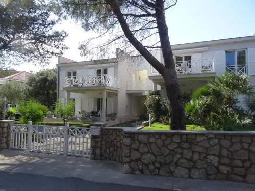 Neva Apartments