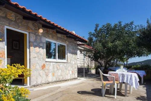 Guest House Simunovic - Studio Apartment with Terrace