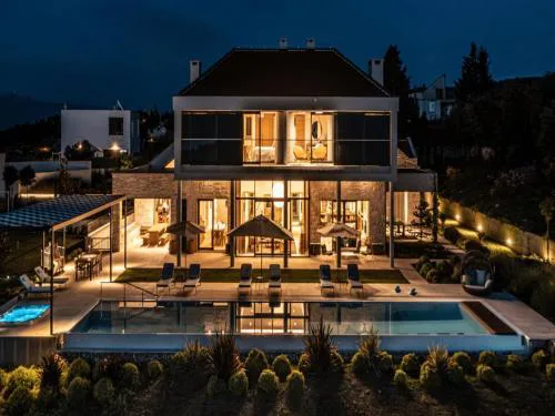 Grandiose Brac Villa Villa Mediteranea 6 Bedrooms Infinity Pool & Outdoor Tv