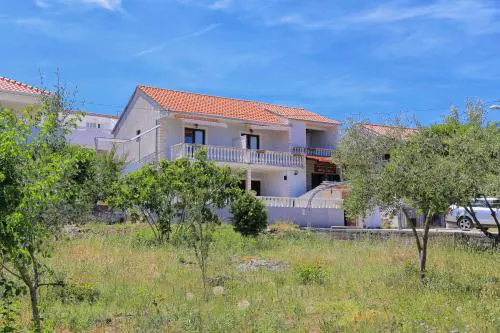Apartments by the sea Slatine, Ciovo - 16131