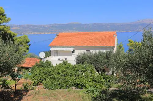 Apartments by the sea Slatine, Ciovo - 7274