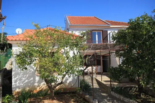 Apartments with parking space Slatine, Ciovo - 8658