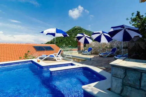 Adriatic-house & seaview pool
