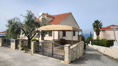 Apartments Jela