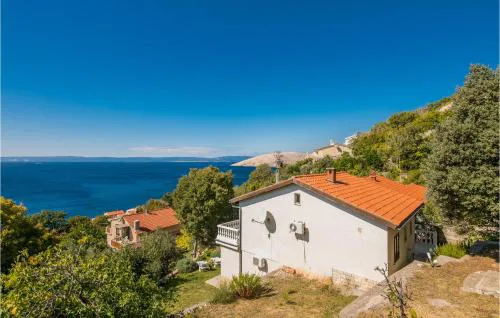 Cozy Apartment In Stara Baska