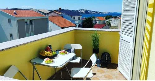 Sunshine Apartment