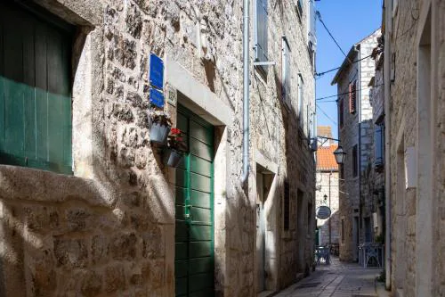 Apartments by the sea Stari Grad, Hvar - 22052