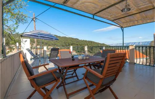 Holiday Home Stari Grad 05