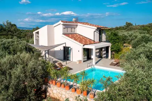 Mai's Villa