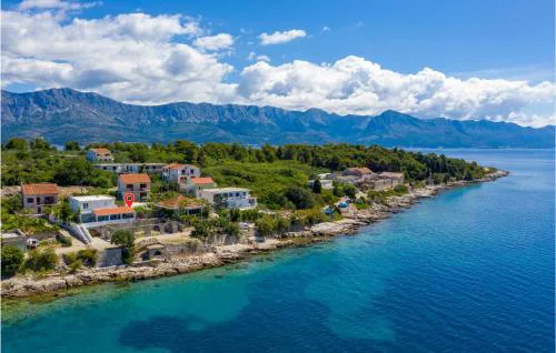 One-Bedroom Apartment In Sucuraj