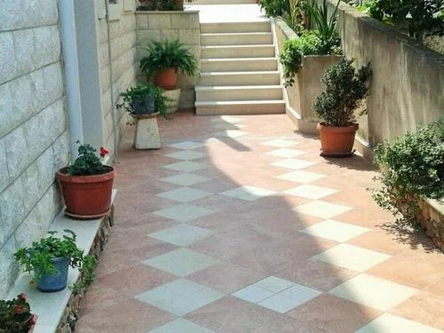 Apartments Magda - Two Bedroom Apartment with Terrace and Garden View A2 - ST