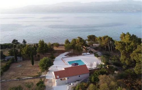 Lovely Home In Supetar