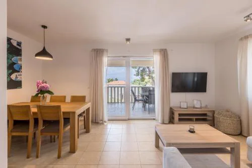 MAR Sea View Apartment