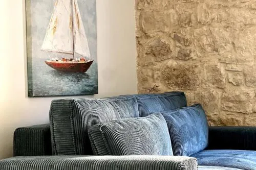 Sailor's apartment