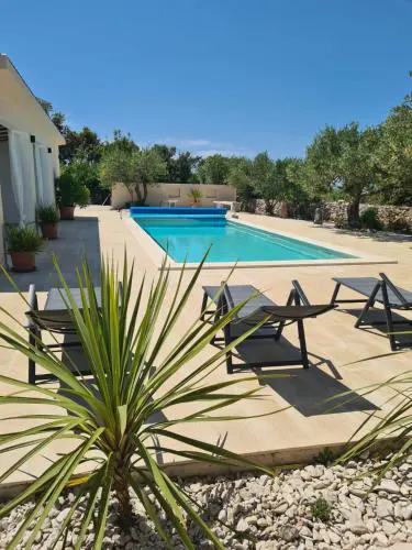 Stone Villa Olea - Holiday house in olive grove