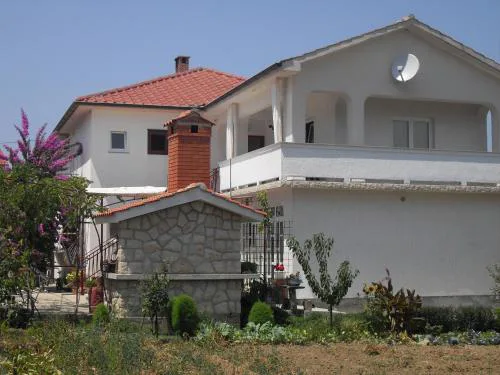 Apartments with parking space Supetarska Draga - Donja, Rab - 11237