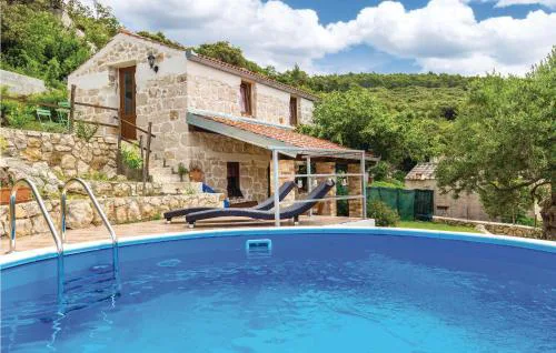 Stunning Home In Supetarska Draga