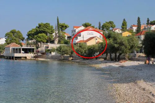 Apartments by the sea Sutivan, Brac - 15617