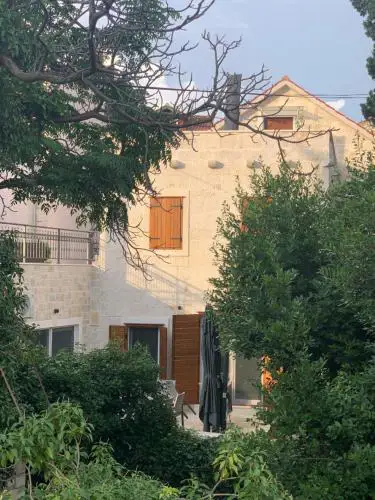 La BellaSu House in house