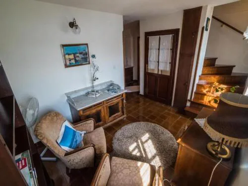 Stone House Seaside Retreat on Bra Island - Two Bedroom Apartment 2