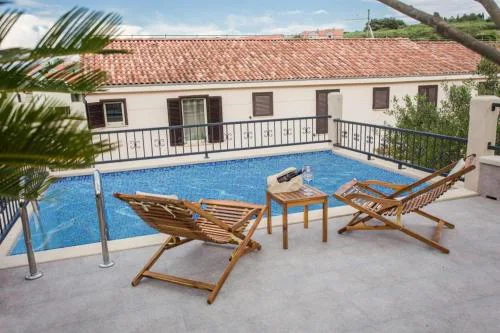Villa Suzy Lux