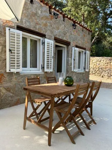 Stone house Vert