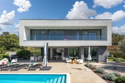 Villa Irma with heated Pool by aneo travel