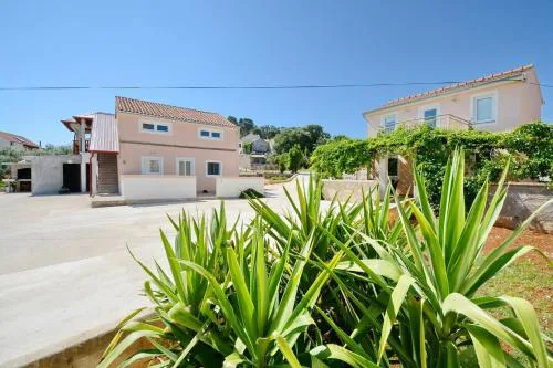 Apartments by the sea Tkon, Pasman - 19017