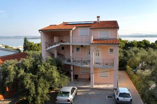Apartments by the sea Tkon - Pasman - 6215