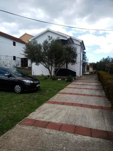 Apartments with parking space Kraj, Pasman - 8213