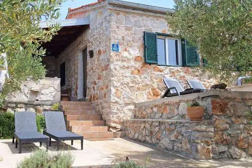 Secluded fisherman's cottage Cove Druce, Pasman - 23356